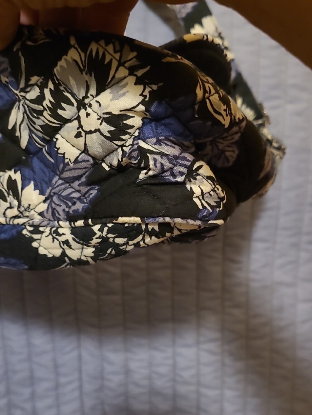 Vera Bradley Black Quilted Crossbody with Cream Floral and Blue Accents - Picture 6 of 10